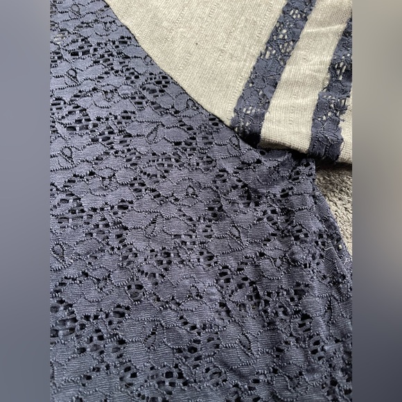 Torrid Short Sleeve Lace Football Tee Size 2x - Picture 6 of 8